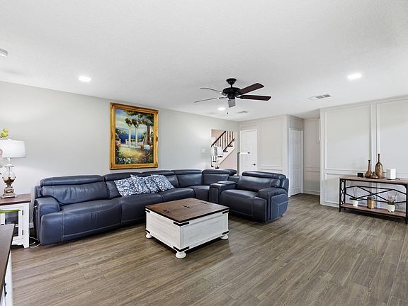 5th image of 3915 El James Dr