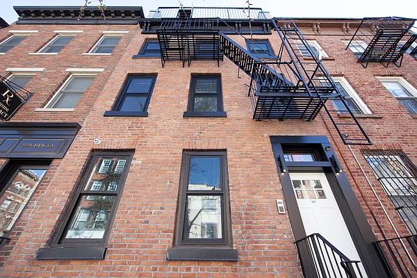 Rented by R New York | media 13