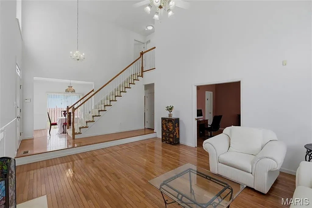 3 bed, 2.5 bath, 1768 sqft, $2,950 — Photo 2