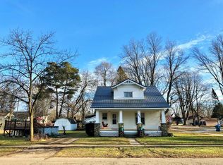 300 N 5th St, Coleman, MI 48618