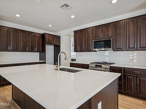 2nd image of 5768 N OAK CREEK Drive