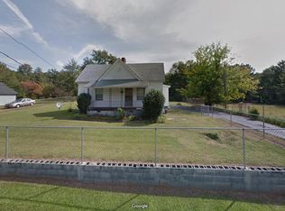 18 Britton St, Drayton, SC 29333