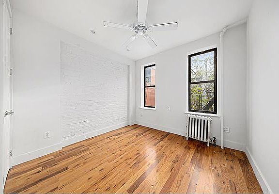 4th image of 260 Pacific St APT 10