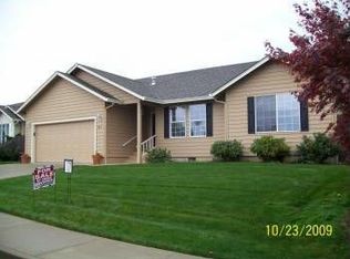 301 Ridgeway St, Sutherlin, OR 97479