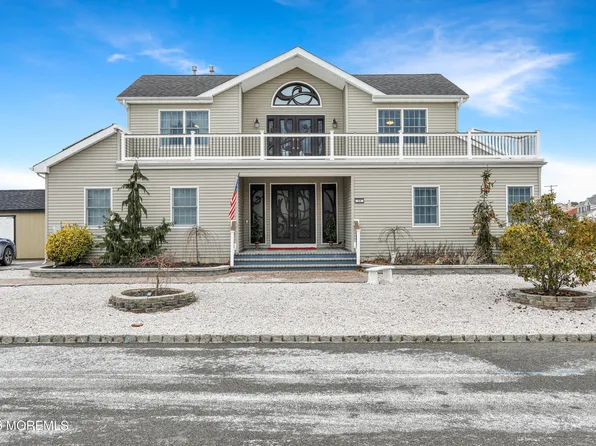 50 Neptune Road, Toms River, NJ 08753