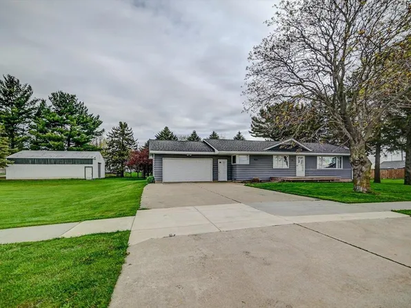 809 Main Street, Arlington, WI 53911