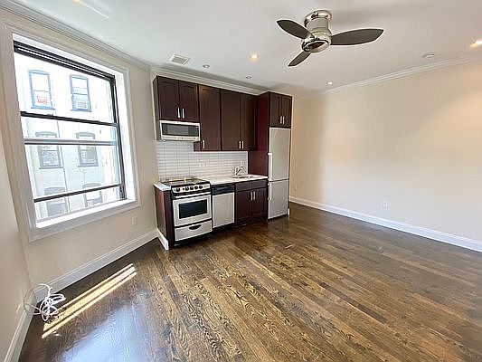 2nd image of 329 Union St APT 2A