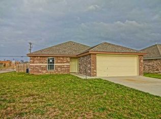 101 Zoisite Ln, Jarrell, TX 76537