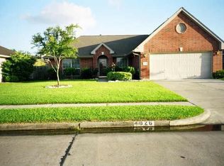 4826 E Columbary Dr, Rosenberg, TX 77471