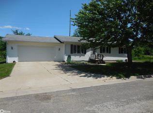 1012 3rd Street Pl, Atlantic, IA 50022