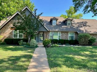 2995 E 56th Pl, Tulsa, OK 74105