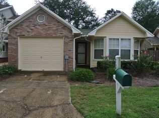 222 Parkwood Cir, Niceville, FL 32578