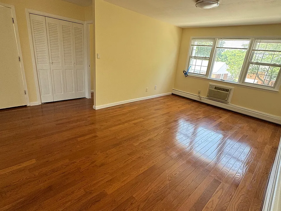 21280 16th Ave