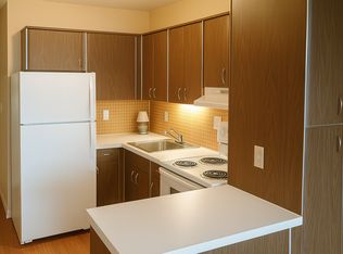 200 Swanton St APT 738, Winchester, MA 01890