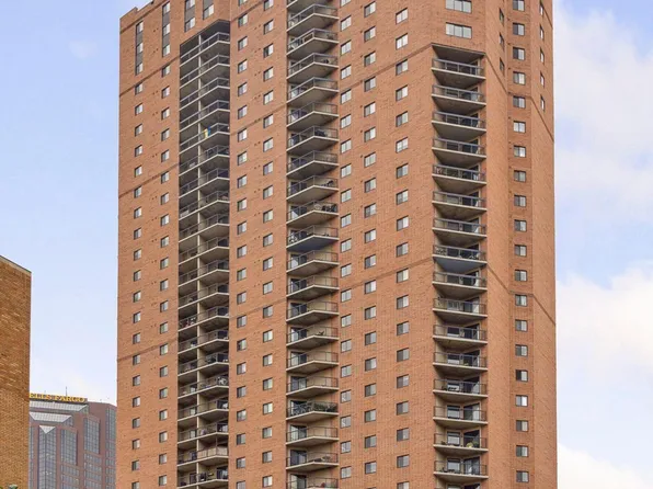 78 10th St E Unit 903, Saint Paul, MN 55101