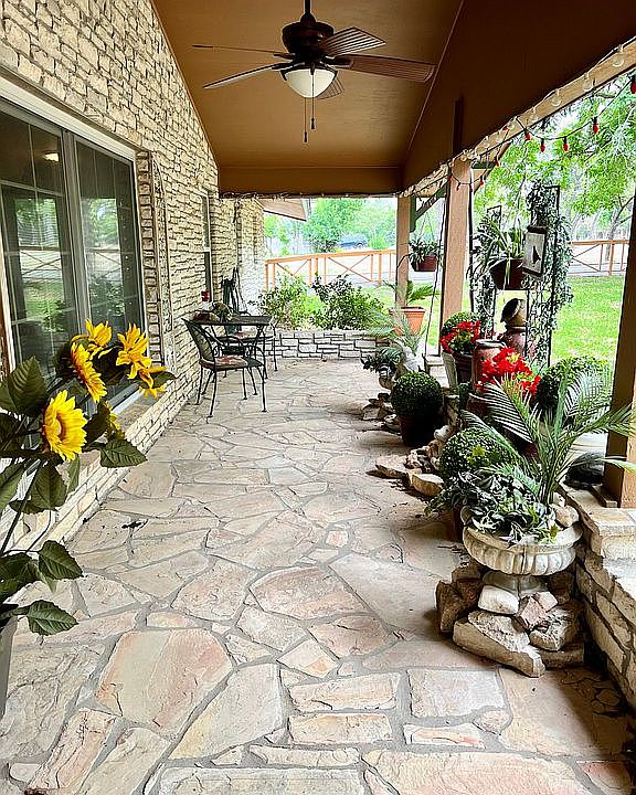 138 Royal Oaks Rd, Kerrville, TX 78028 Zillow