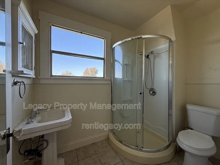 69 B St — Photo 9