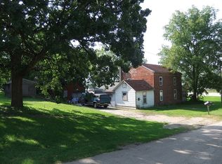 207 N Main St, Albany, IL 61230