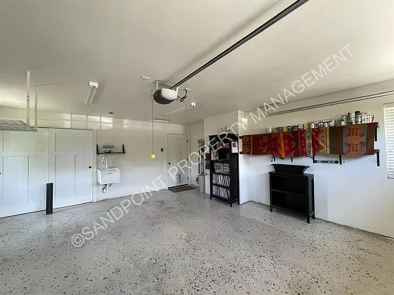 326 Maddie Ln — Photo 22