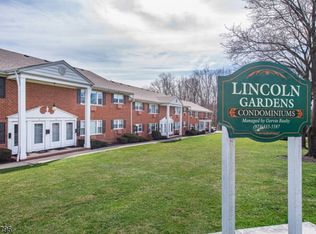 15 Lincoln Gdns, Verona, NJ 07044
