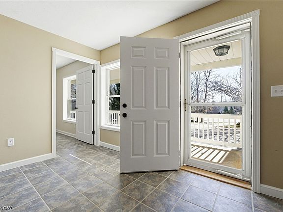 5th image of 419 McNeil Dr
