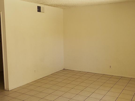 3rd image of 14299 La Paz Dr APT 20