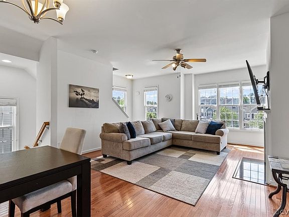 3rd image of 10292 Ibis Dr
