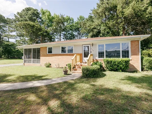 439 Bank St, Waverly, VA 23890