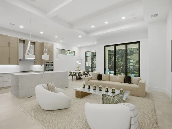 1930 Frosted Turquoise Way, Vero Beach, FL 32963