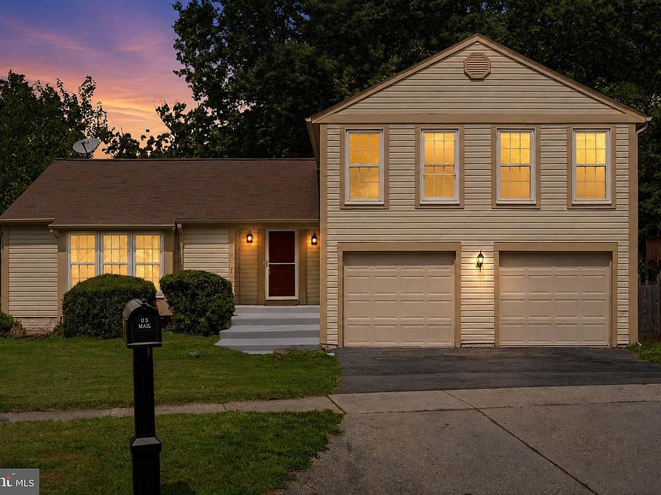 1st image of 18007 Silver Leaf Dr