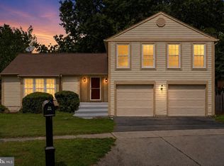 18007 Silver Leaf Dr, Gaithersburg, MD 20877