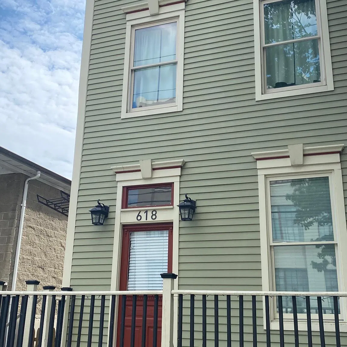 618 Washington Ave — Photo 1