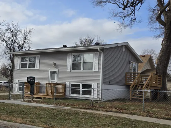 602 S 34th St, Council Bluffs, IA 51501