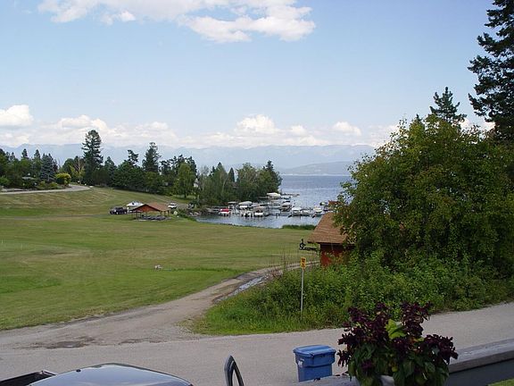 2nd image of 304 Lakeshore Dr