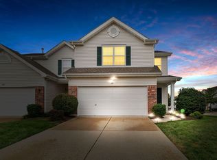 301 Northshore Ct, Saint Peters, MO 63376