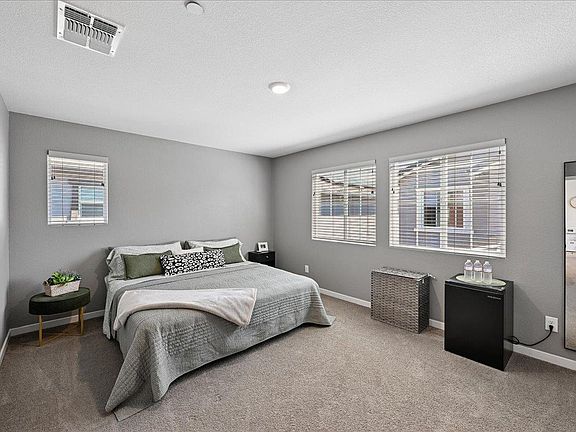 4th image of 5409 Cumberland Dr