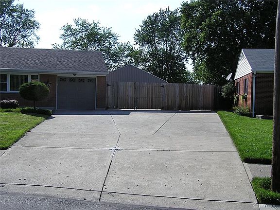 3rd image of 316 Lang Ct