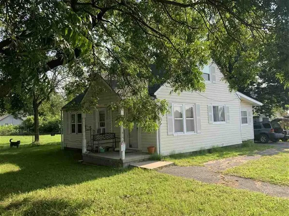 1206 E 2nd St, Cushing, OK 74023