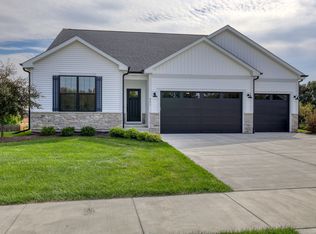 951 Kindberg Ct, Elburn, IL 60119