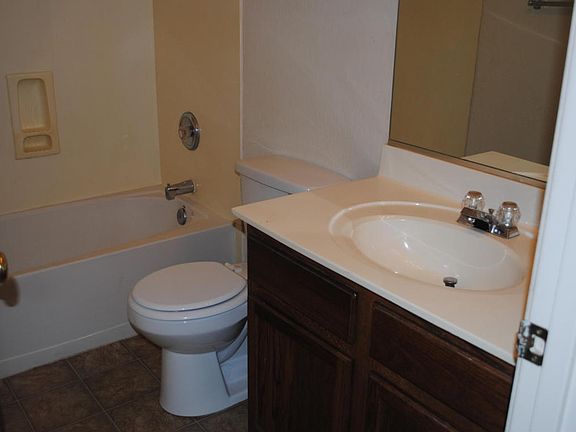 5th image of 8542 W Papago St