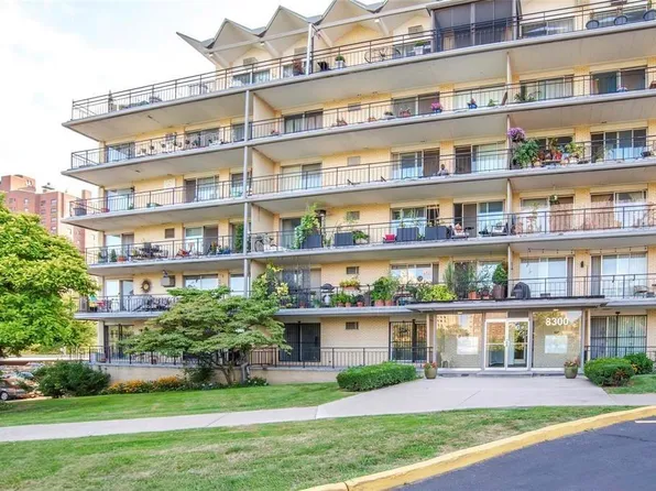 8300 E Jefferson Ave #104, Detroit, MI 48209