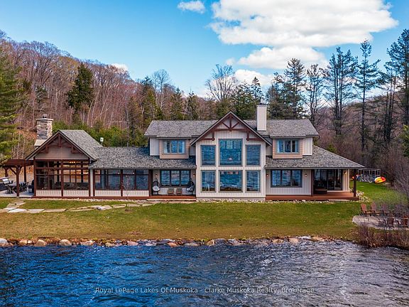 3rd image of 1098 Hemlock Point Rd