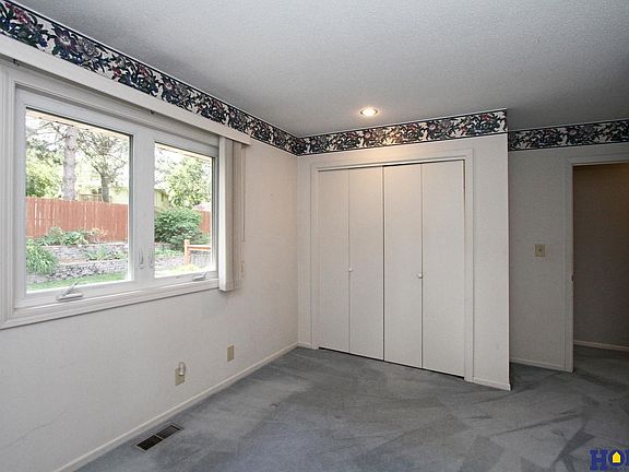 5th image of 6035 Dogwood Dr