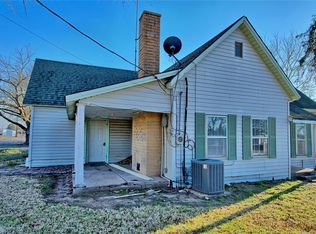 404 S Hall St, Montague, TX 76251