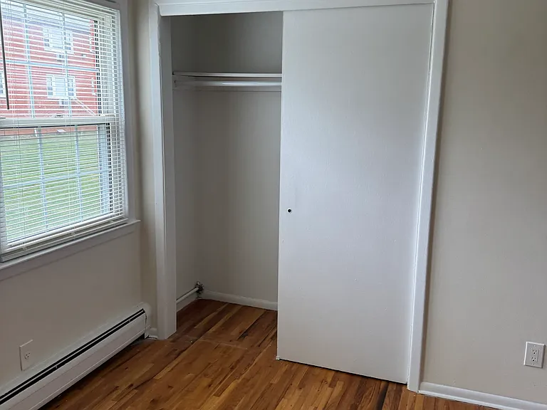 255 N Middletown Rd #13D — Photo 12