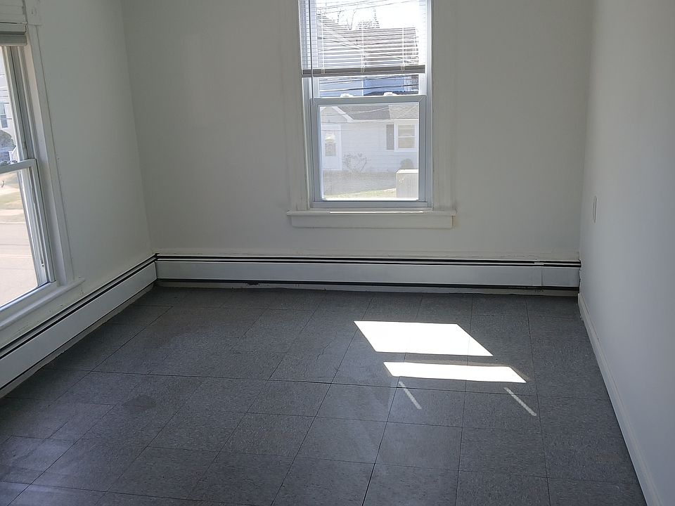 1st image of 15 Carman St #2E
