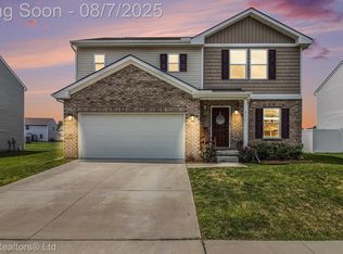 8779 E Park Ridge Cir, Newport, MI 48166