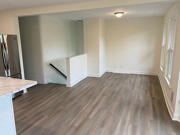 3rd image of 15 Huntington Ave #2