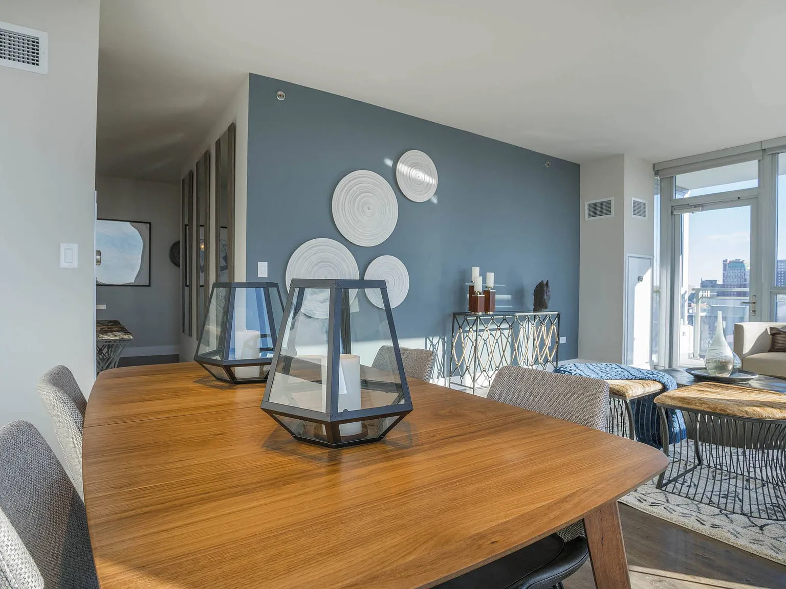 The Elle Apartments — Photo 2