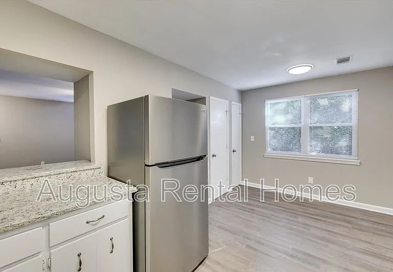 306 W Buena Vista Ave — Photo 10